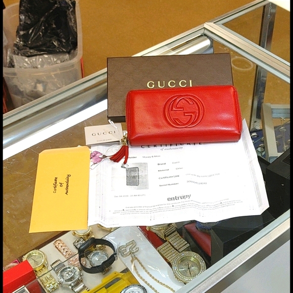 ❤️SOLD❤️ Red Gucci😍GG Zippy Wallet Organizer with Box - Picture 2 of 15